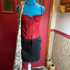 Elegant Red Lace Bustier